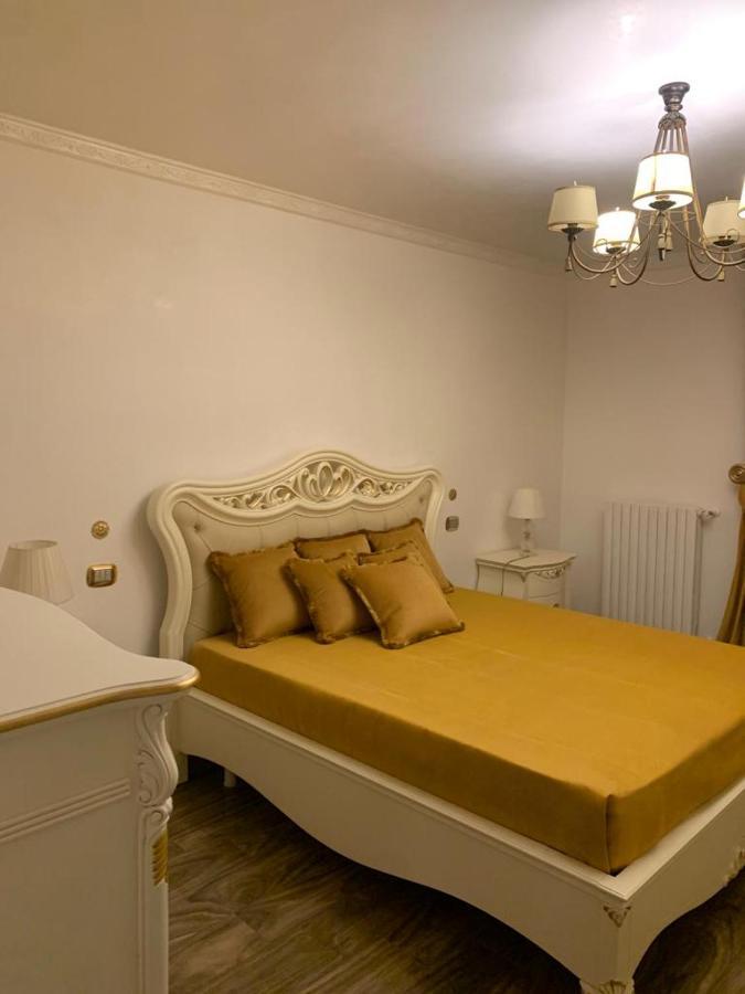 Ferienwohnung Le 4 Stelle Luminose Trinitapoli Exterior foto