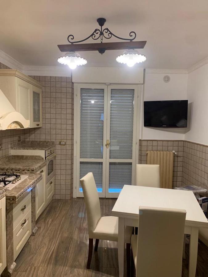 Ferienwohnung Le 4 Stelle Luminose Trinitapoli Exterior foto